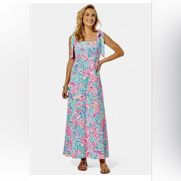 Lilly Pulitzer Dresses & Skirts - NWOT Lilly Pulitzer XL Maleka maxi dress Multi Tropical Punch print.